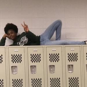 Meet your Posher, De'mya